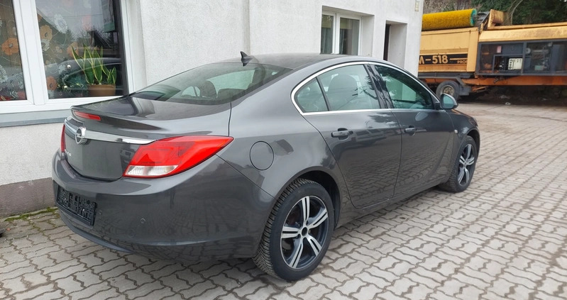 Opel Insignia cena 24900 przebieg: 157000, rok produkcji 2010 z Tuchola małe 301